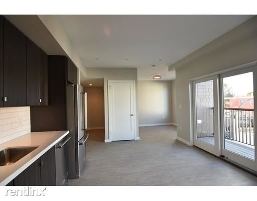 Building Photo - 1 br, 1 bath Condo - 120 Savin Hill Ave