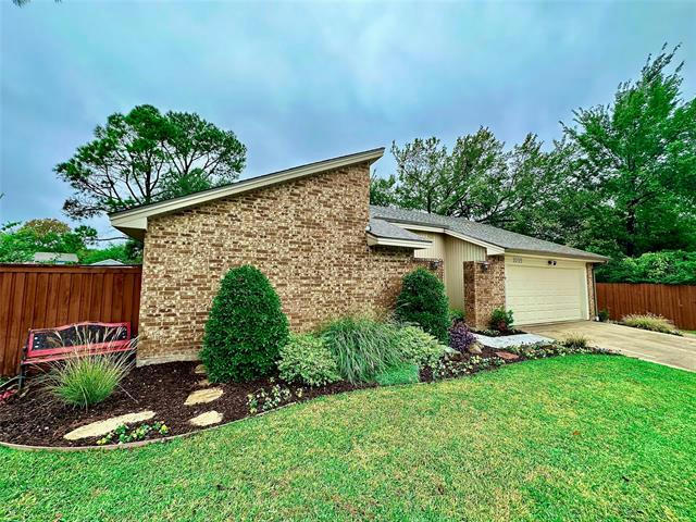 Primary Photo - 3205 Manchester Cir