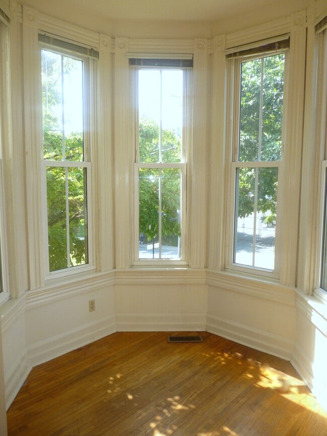 Building Photo - 1107 Wertland St