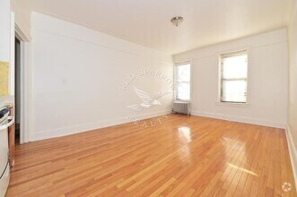 Apartments Under 1 500 In Queens Ny Apartments Com