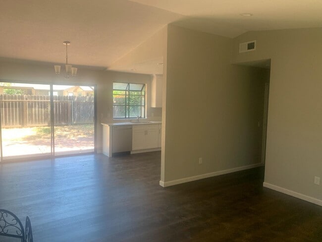 Building Photo - 11092 Gingerwood Way