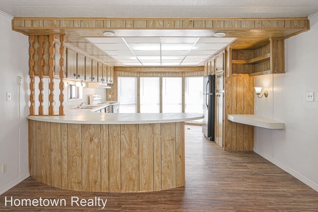 Building Photo - 2 br, 1 bath House - 2212 E Pleasantview L...