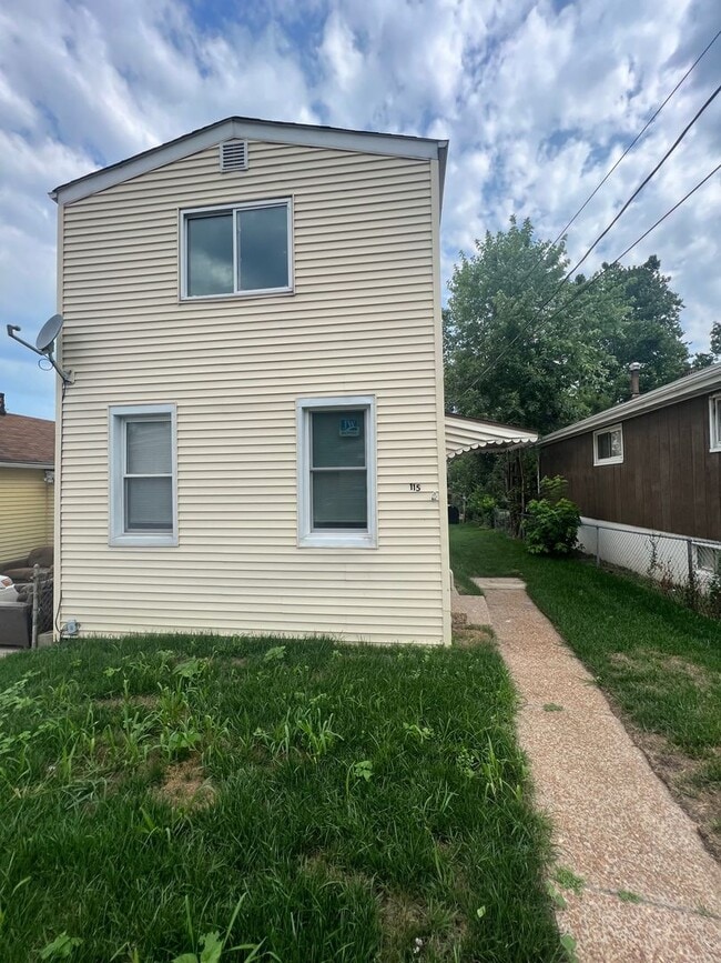 Building Photo - NEWLY RENOVATED HOME