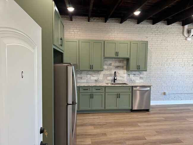 Foto del edificio - 104 S 4th St