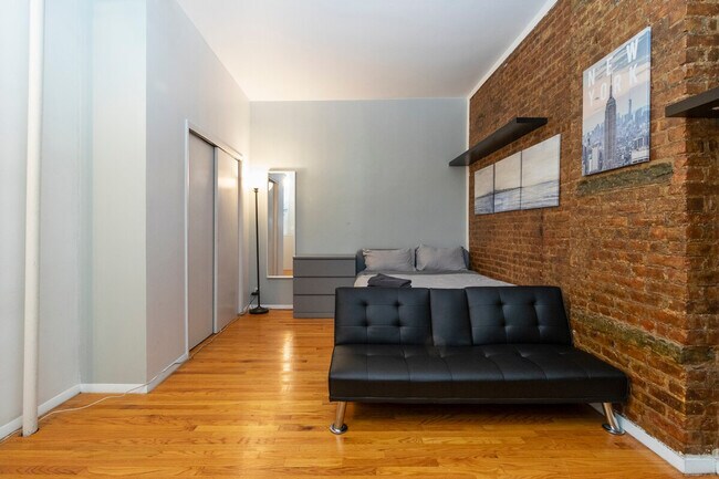 Foto del edificio - 1789 1st Ave