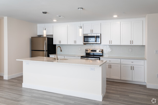 Kitchen - The View at Manayunk Apartments