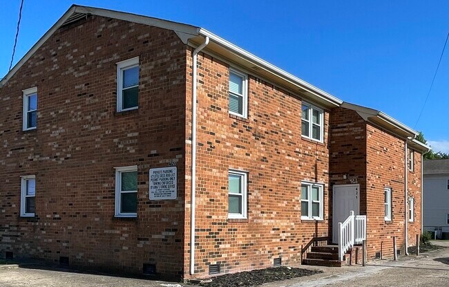 Foto del edificio - 421 E Little Creek Rd