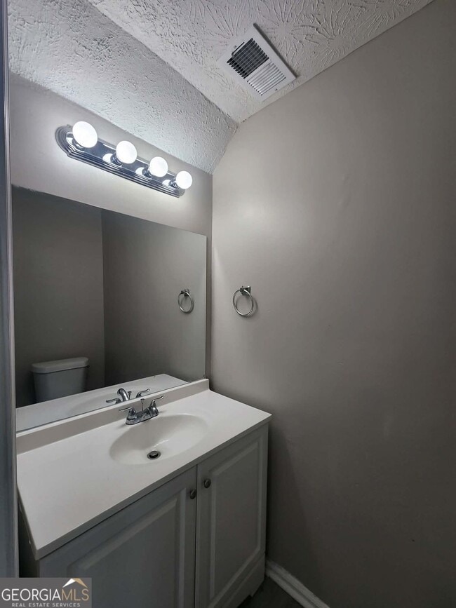 Building Photo - 1653 Pinedale Cir NW