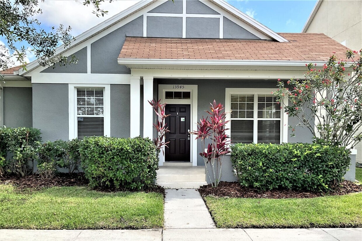 Primary Photo - 13945 Golden Rain Tree Blvd