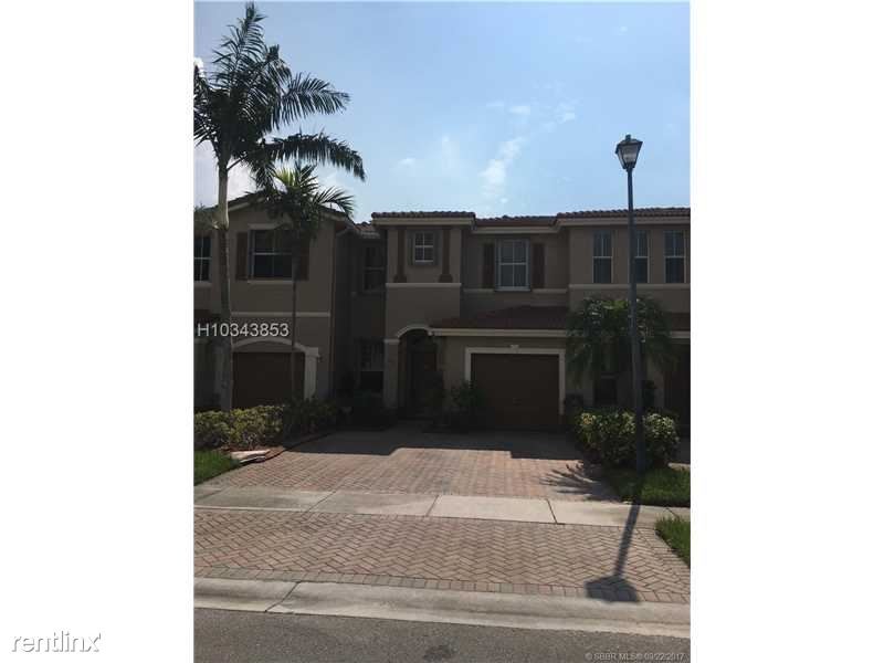 Foto principal - 118 Riverwalk Cir