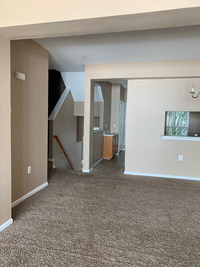 Foto del edificio - 4083 Fountainside Ln