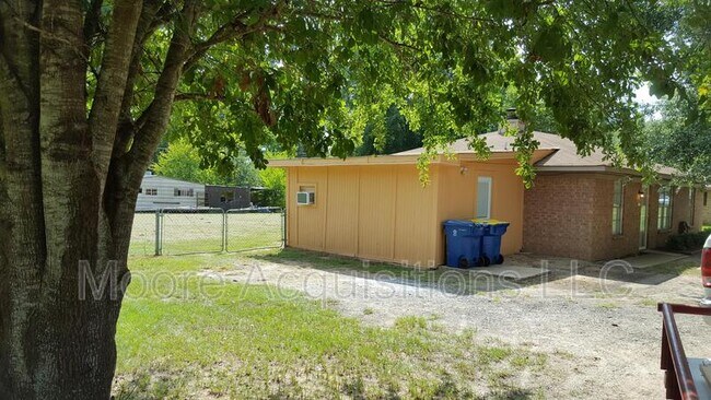 Building Photo - 3510 Garland Road