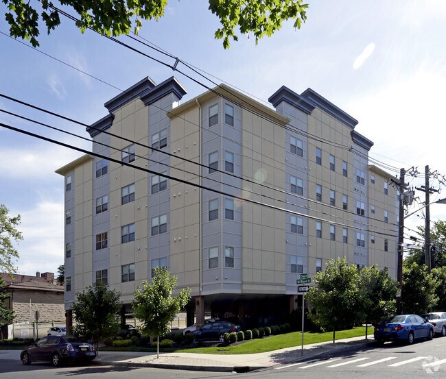 737 N Broad St, Elizabeth, NJ 07208 Apartments Elizabeth, NJ