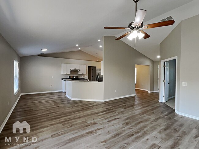 Foto del edificio - 3189 Thoroughbred Loop N