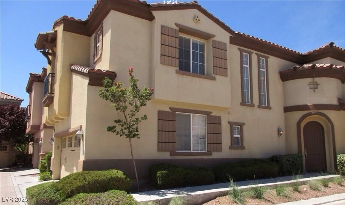 Foto principal - 2303 Aragon Canyon St