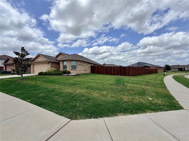 Foto del edificio - 520 Cantebury Park Ln