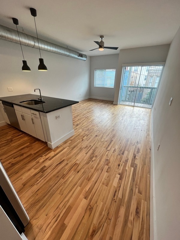 Photo - 800 W Cary St Apartment