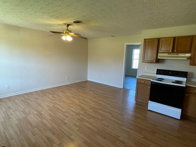 Foto del edificio - 2264 Sulphur Rd