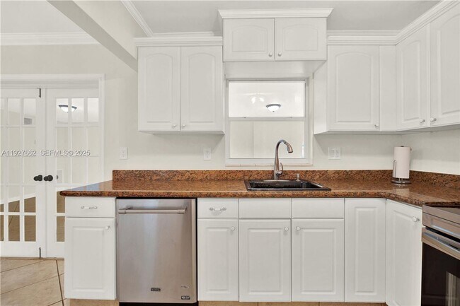 Foto del edificio - 9312 SW 182nd St