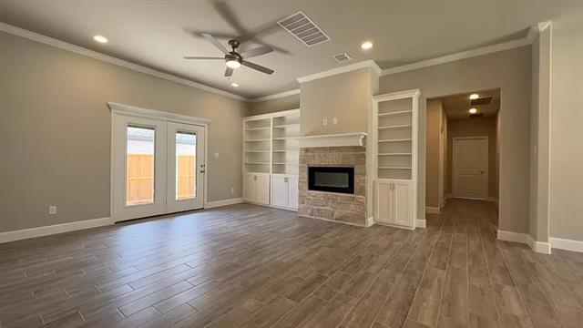 Building Photo - 430 Oak Crk Dr