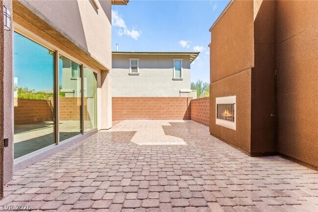 Building Photo - 10314 Apache Blue Ave