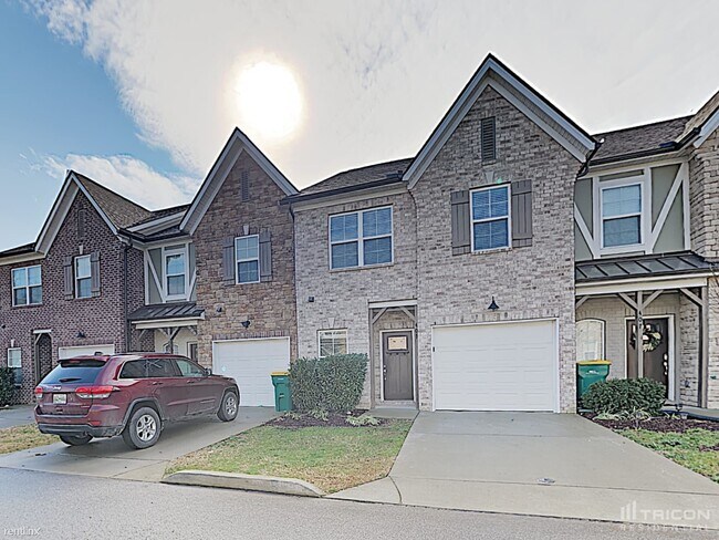 Building Photo - 405 Riverwood Ct