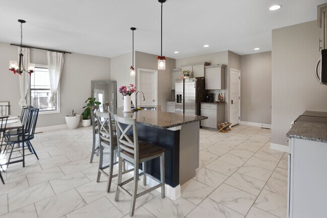 Foto del edificio - Pet Friendly Four Bedroom!