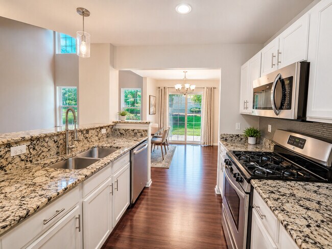 Foto del edificio - 2338 Stoughton Cir