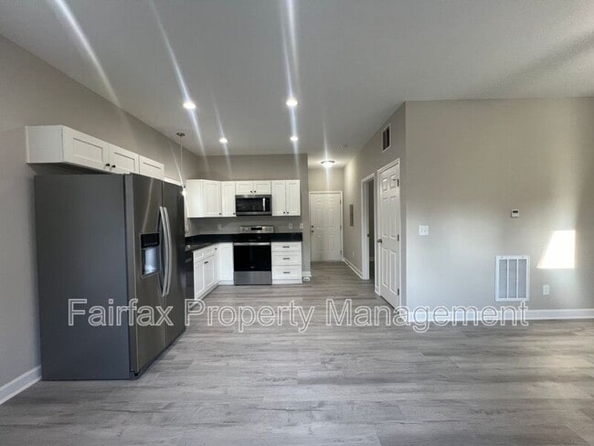 Photo - 2311 Owen St Apartment