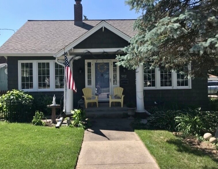 Foto principal - 912 DeKalb Ave