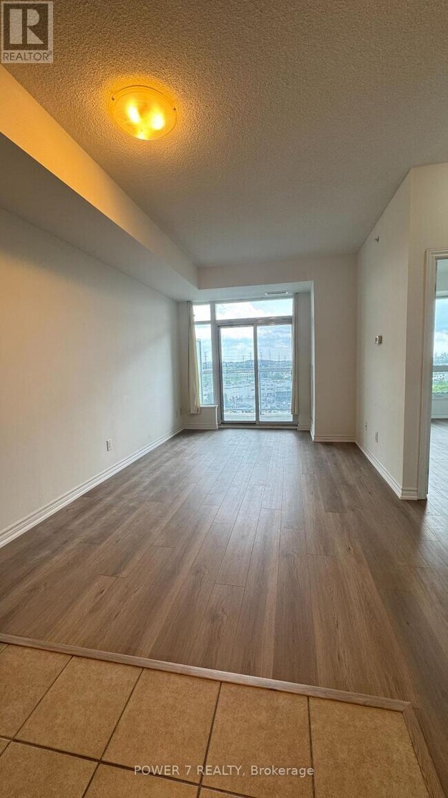Photo du bâtiment - 8323 Kennedy Rd