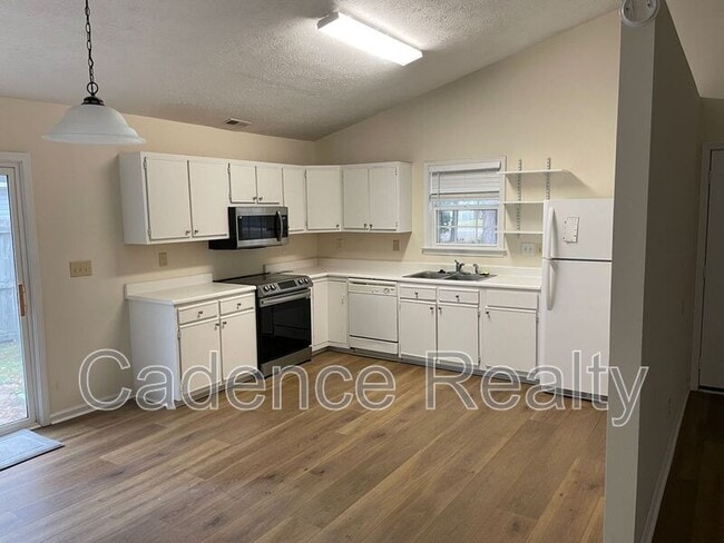 Foto del edificio - 404 Beasley Rd