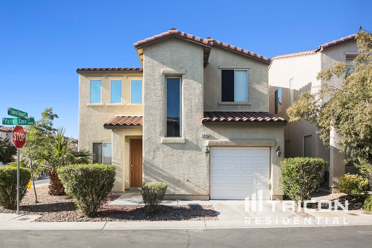 Foto principal - 5845 Parrot Cove Court Las Vegas NV