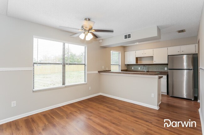 Foto del edificio - 6406 Sable Woods Ct, Jacksonville, FL 32244