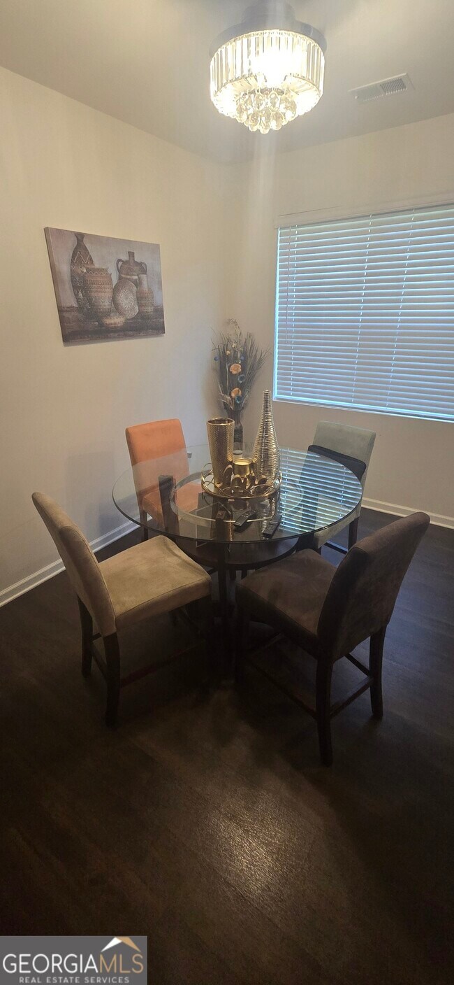 Foto del edificio - 5697 Union Pointe Dr