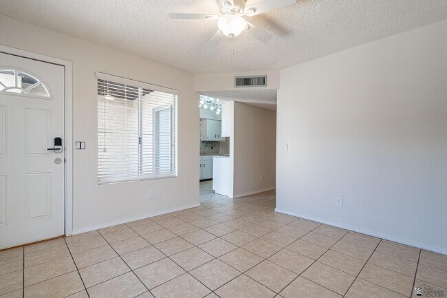Foto del edificio - 2240 S Elks Ln