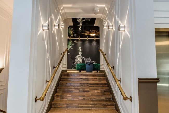 Foto del edificio - Montrose 1 BR, Close to Everything