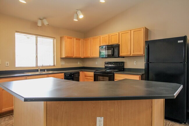 Building Photo - 16188 N Basl Ln