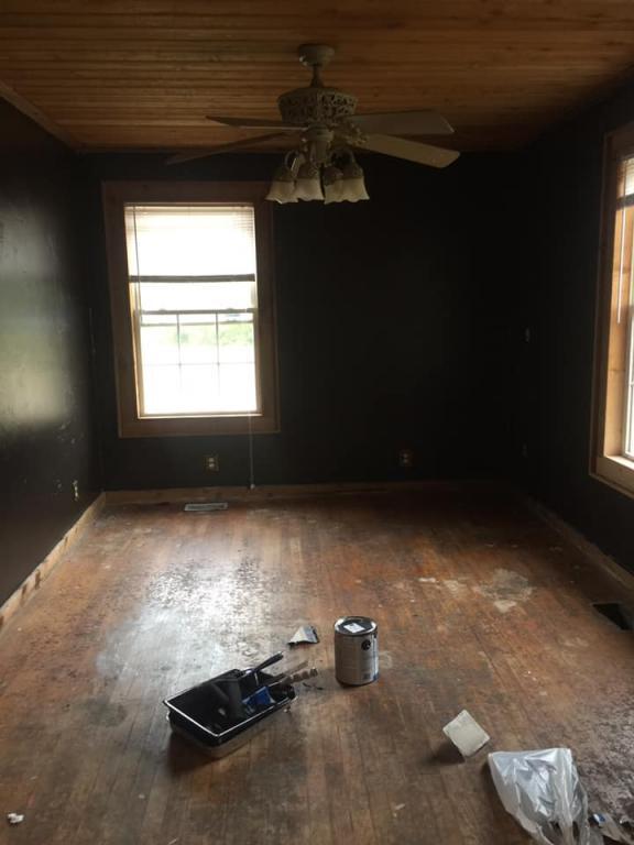 Building Photo - 802 ASH