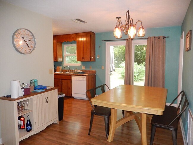 Foto del edificio - 4032 Elder Ln