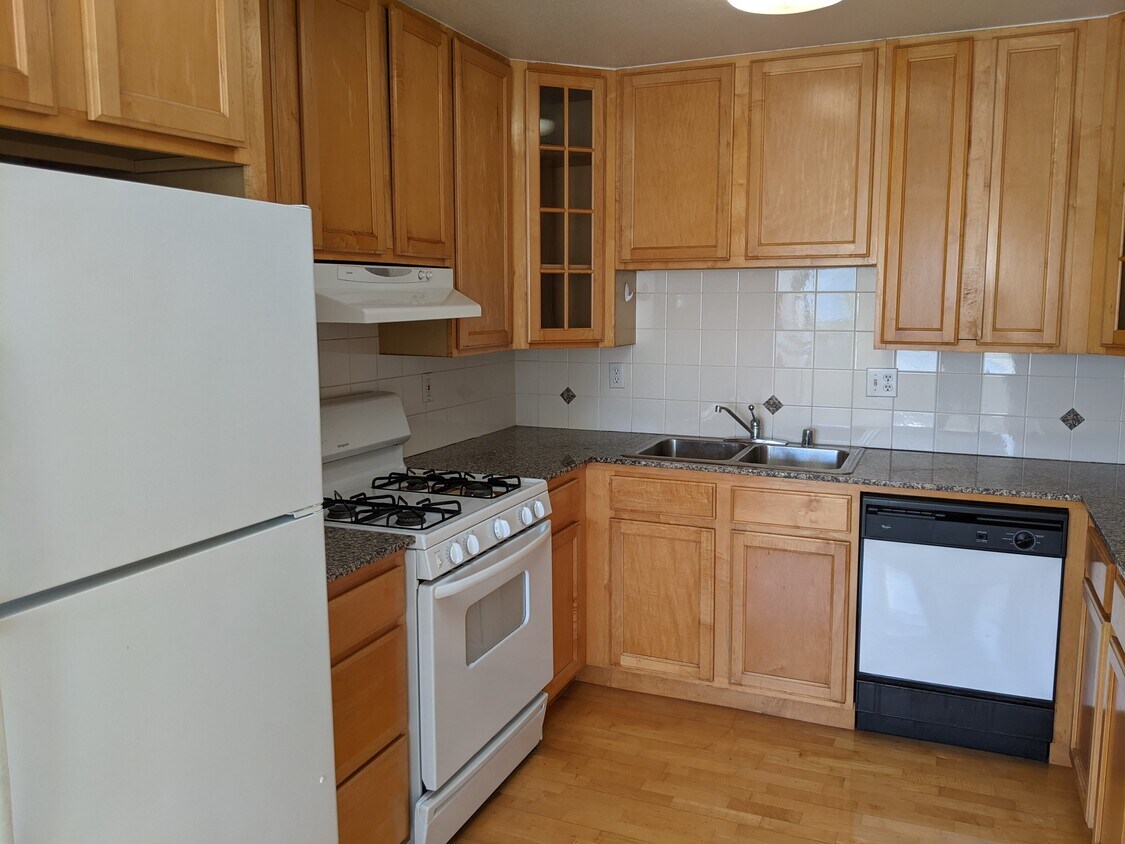 Building Photo - 88 29th St