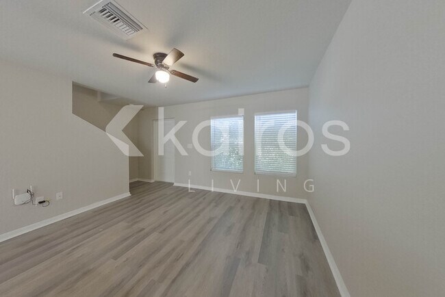 Foto del edificio - 23197 Van Buren Ave