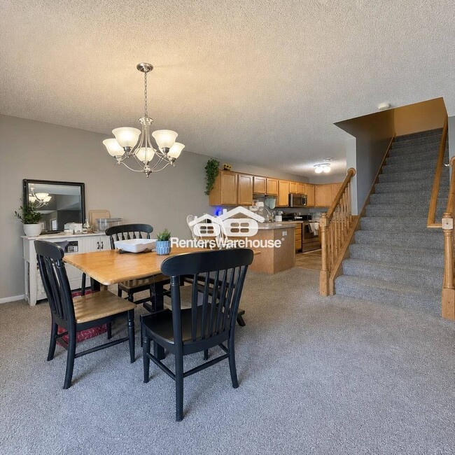 Building Photo - 400 Horizon Dr SE