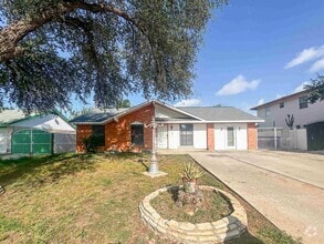 Building Photo - 4610 Retama Dr