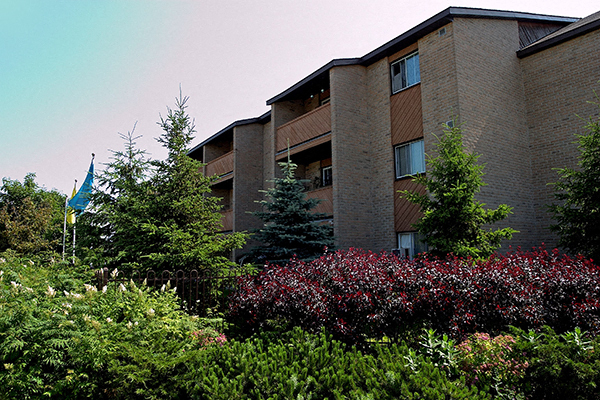 Photo du bâtiment - Bayridge Court Apartments