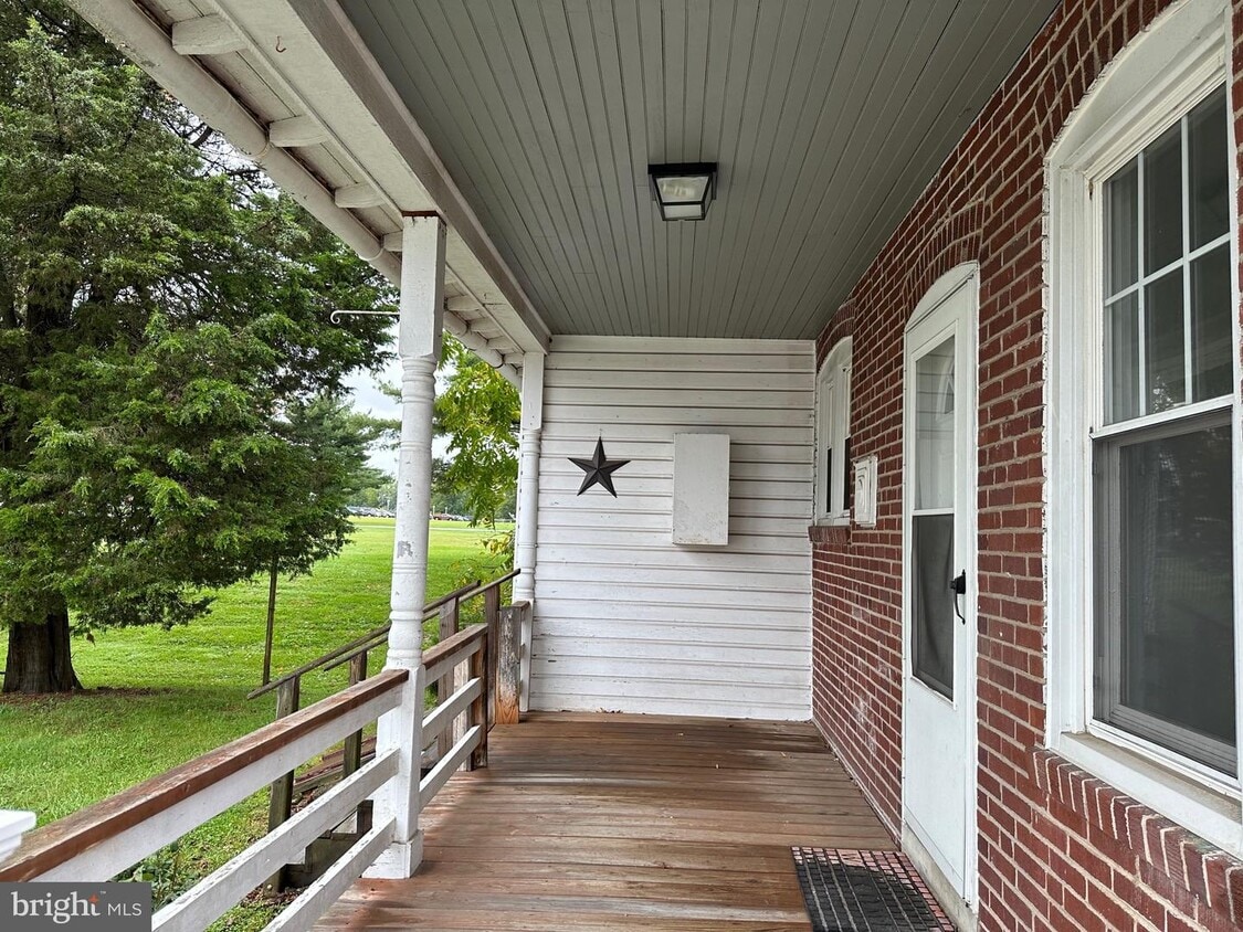 1334 Charlestown Rd Unit 1, Phoenixville, PA 19460 Apartment for