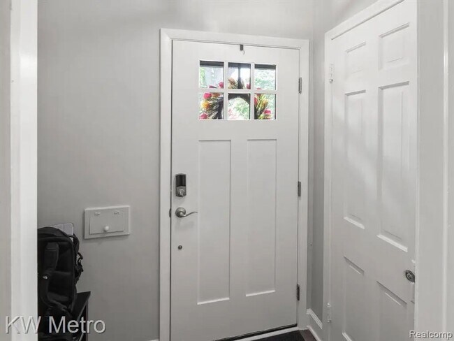 Foto del edificio - COMING SOON! Comfort & Convenience on Olmstead Street