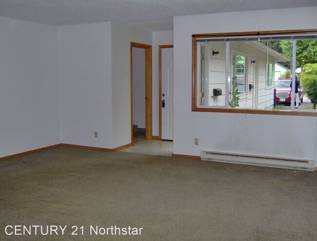 Building Photo - 2 br, 1 bath House - 5117 N Michigan Ave