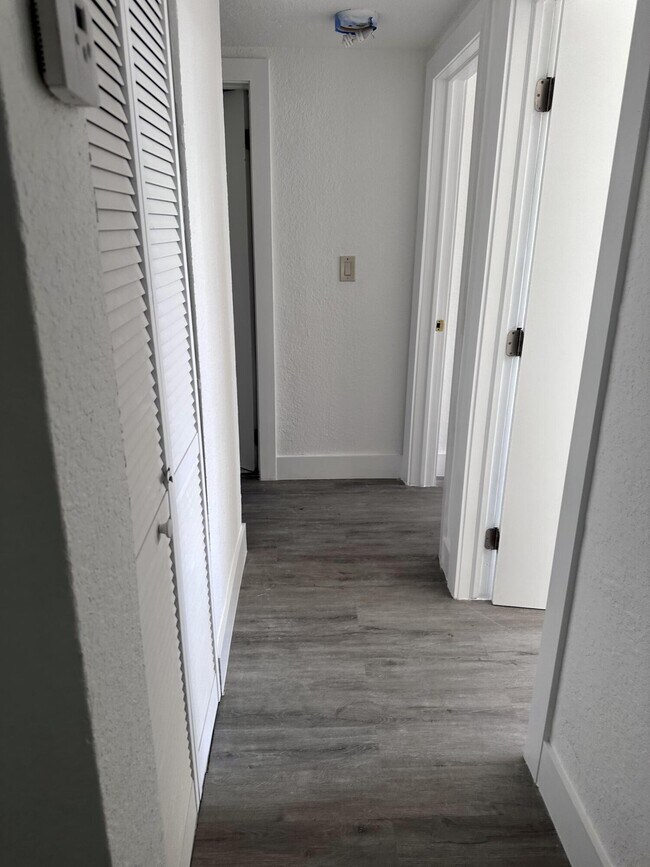 Foto del edificio - 261 NE 141st St