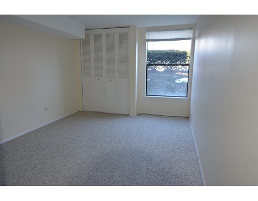 Building Photo - 38 Shrewsbury Green Dr